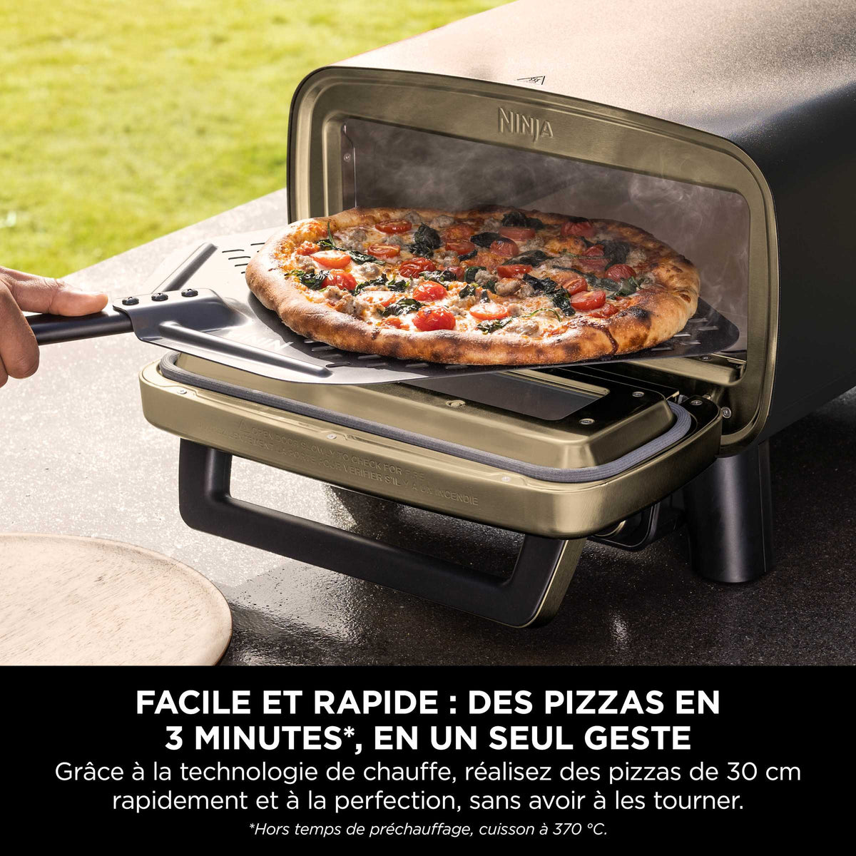 Four à pizza et air fryer électrique d’extérieur Ninja Artisan - Noir et Or