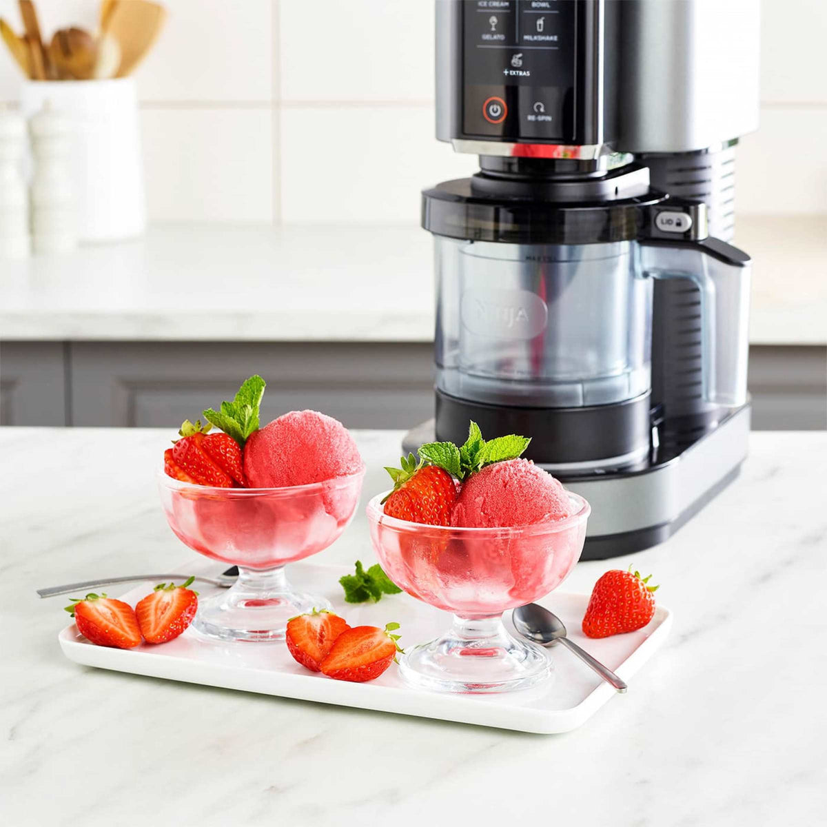 Pack Machine à glace Ninja CREAMi 7-en-1 et 6 pots