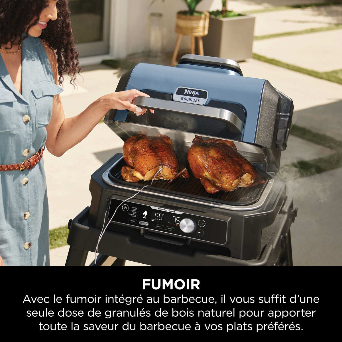 Pack Barbecue électrique et fumoir Ninja Woodfire Pro Connect XL avec support et housse